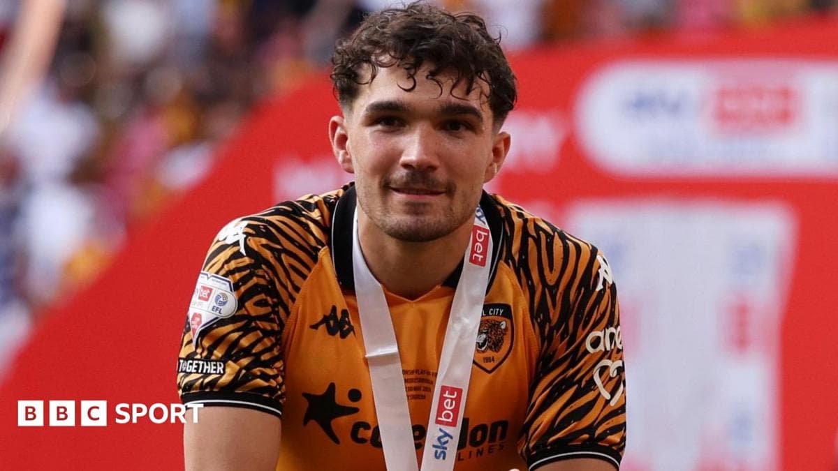 Middlesbrough sign striker Joseph from Hull City