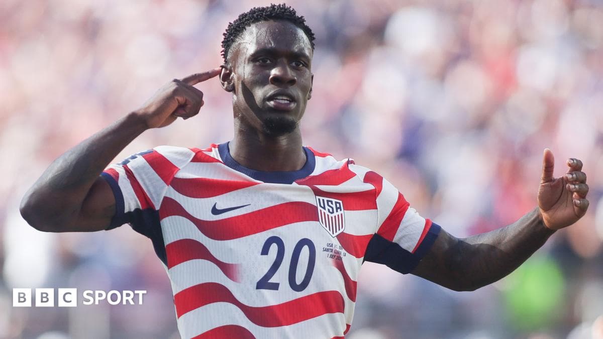 Trump thanks Fifa after USA striker Balogun's ban suspended