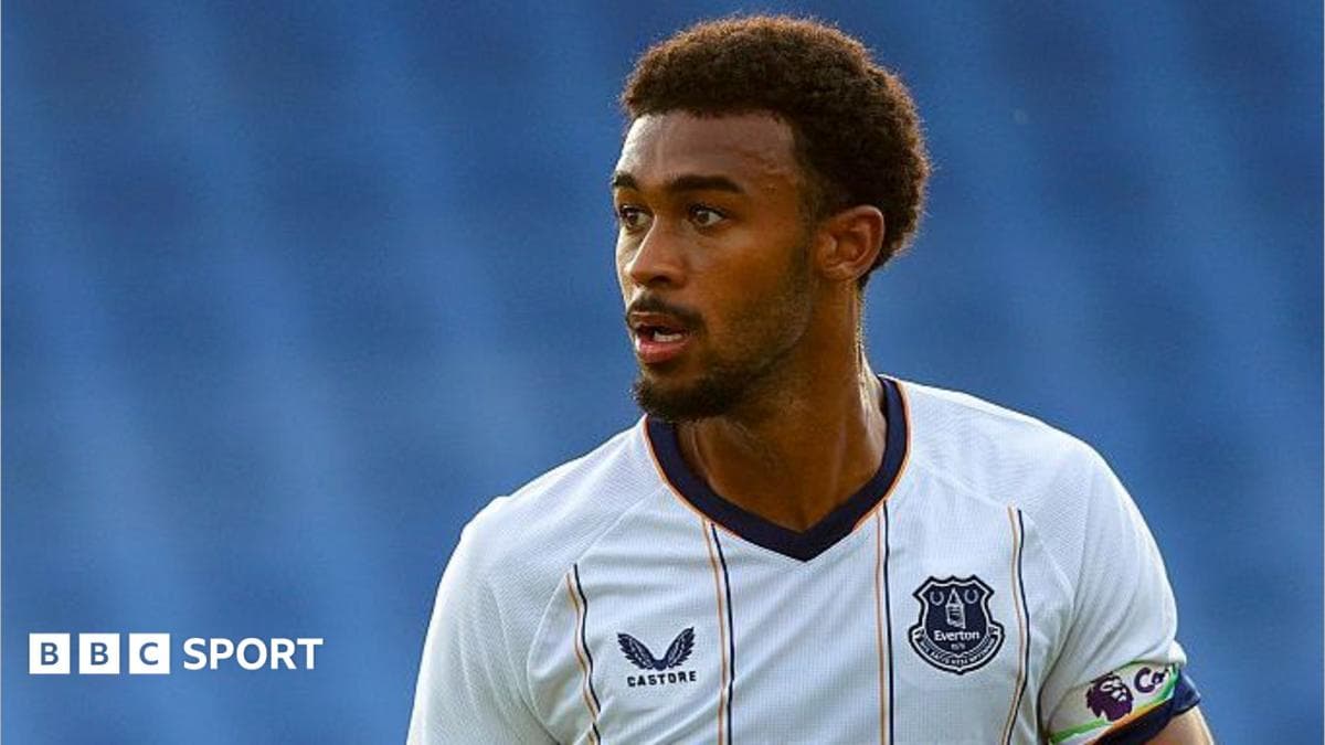 MK Dons bring in Fullah and Campbell