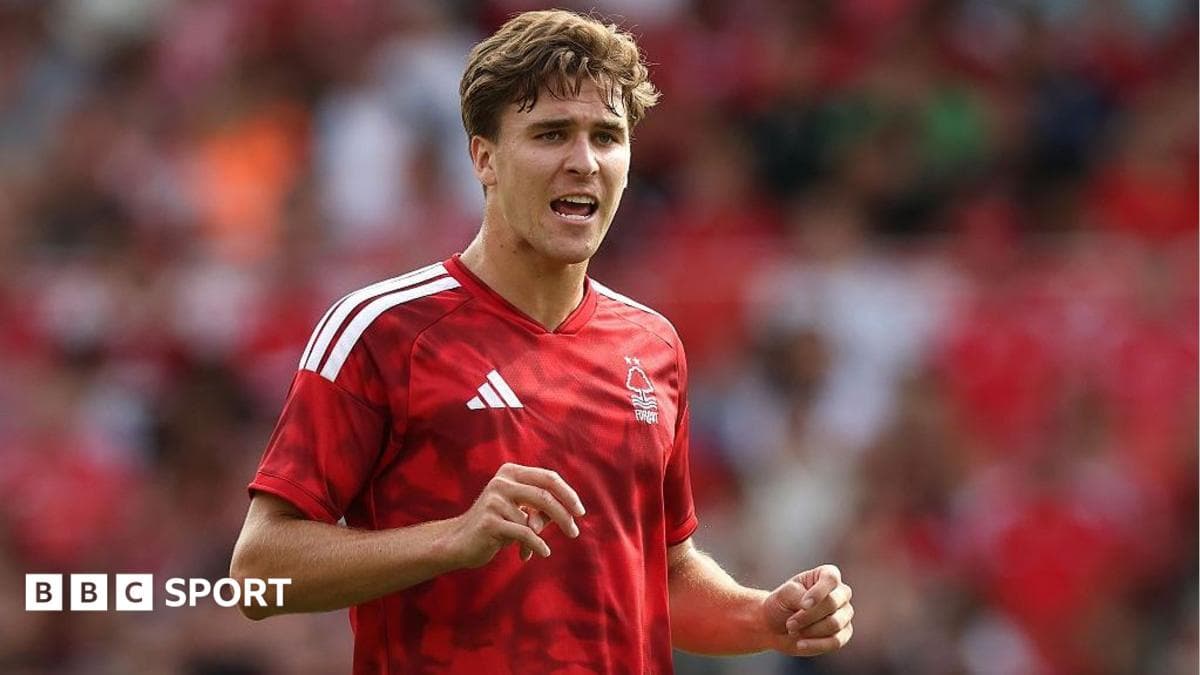 Charlton sign Forest defender Bindon on loan