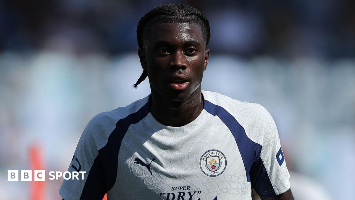 Swans to sign Monga as Ronald and Inoussa stay