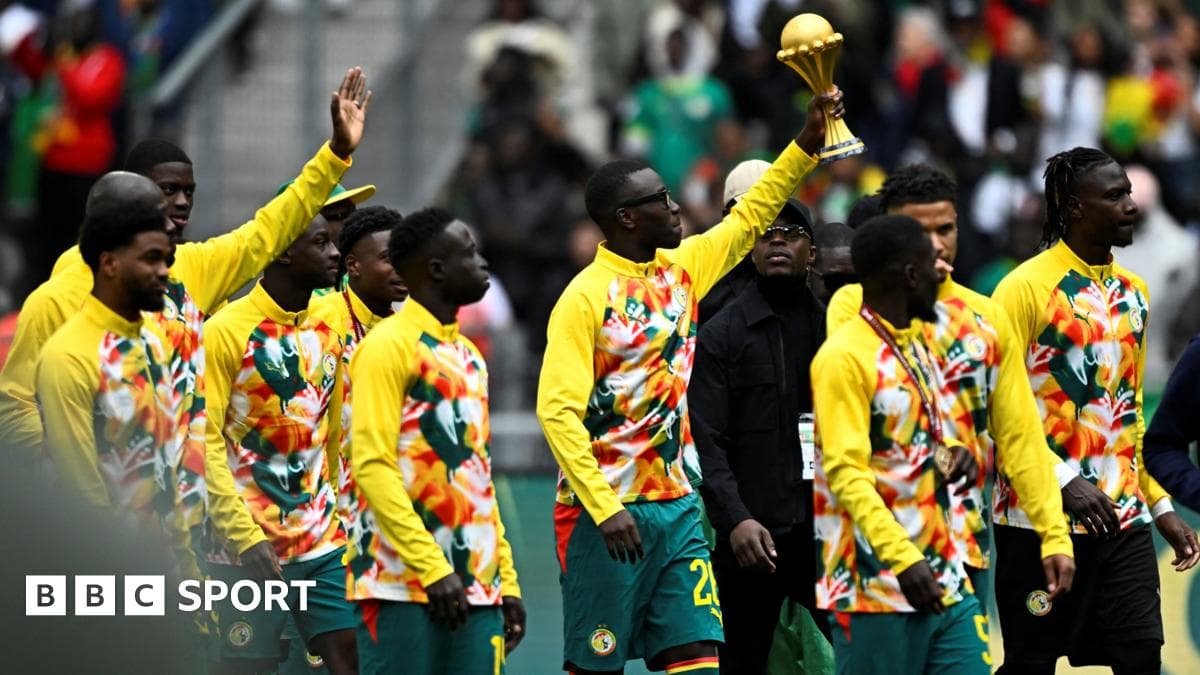 Senegal parade Afcon trophy before friendly despite title controversy