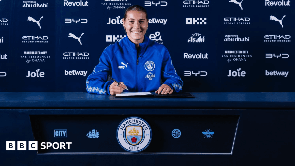 Germany's Wamser completes move to Man City