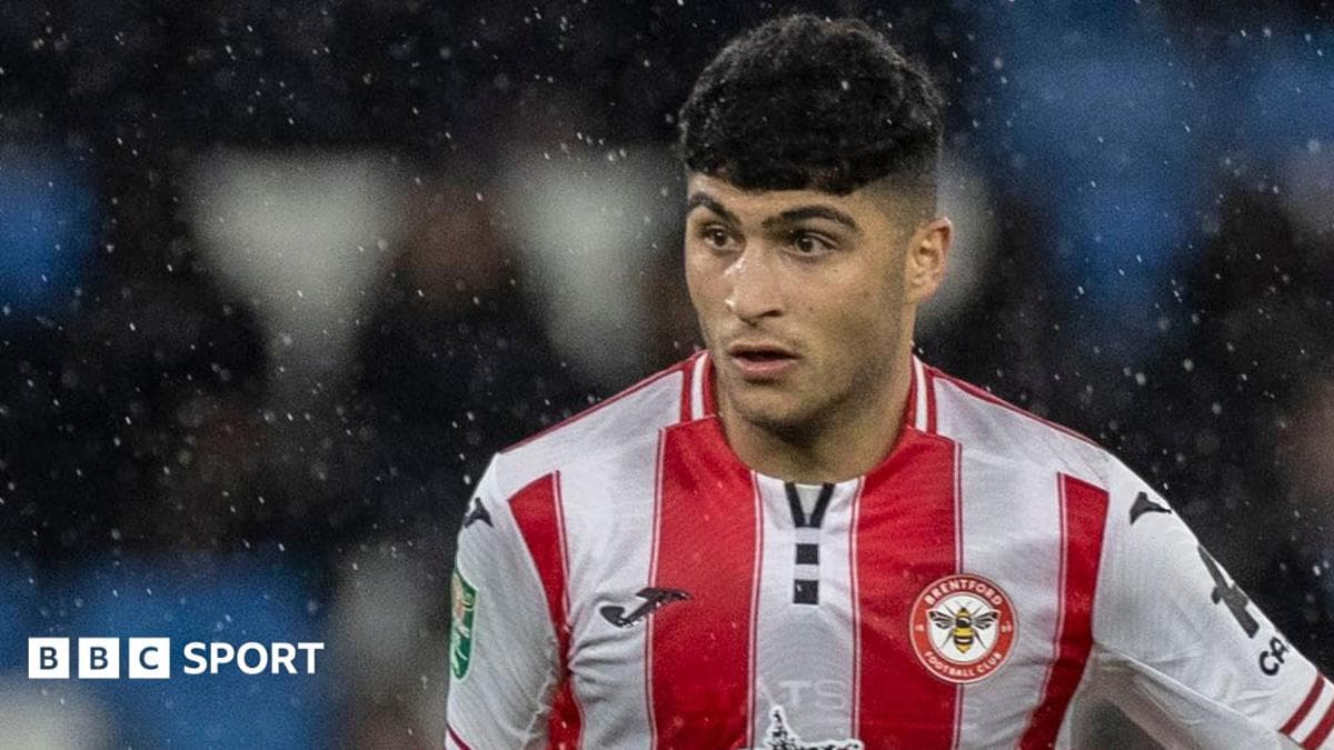 Lincoln sign Brentford's Konak on loan