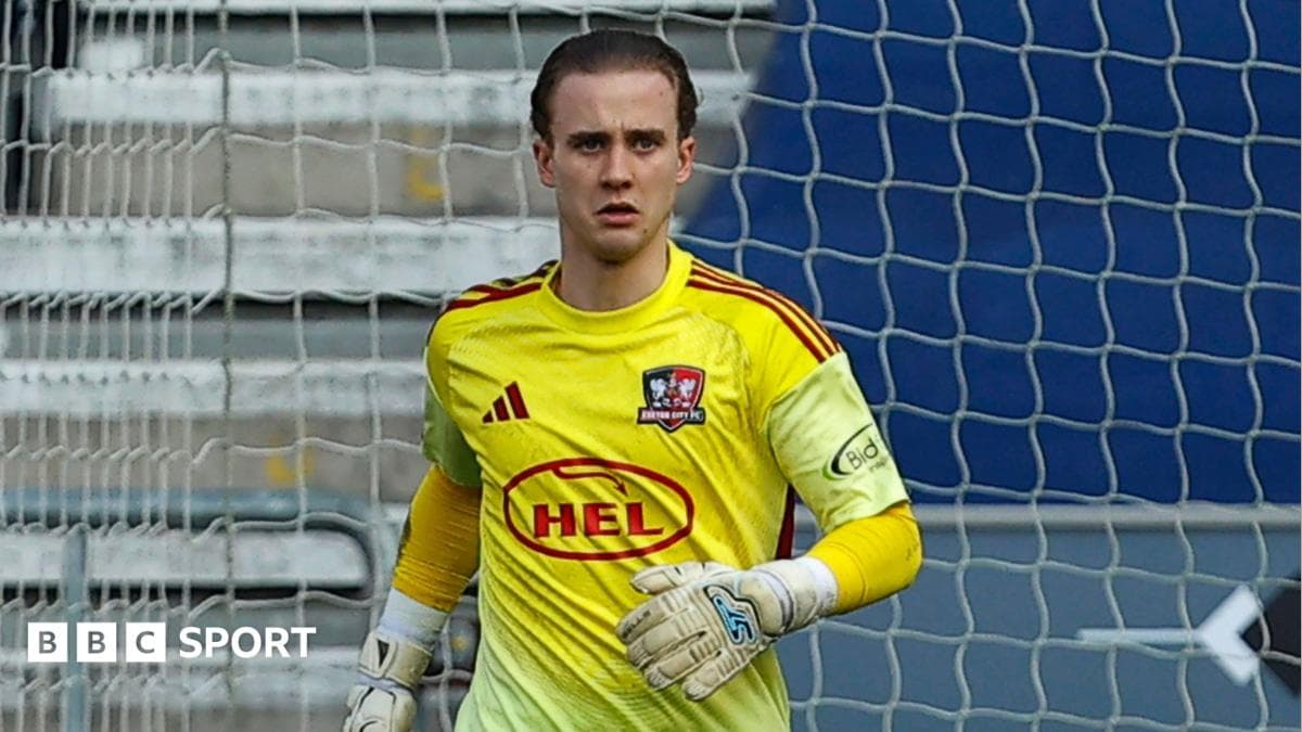 Wigan sign Palace keeper Whitworth