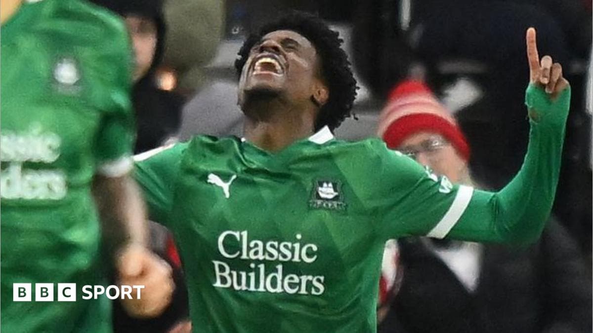 Ogbeta joins Maritimo after Plymouth exit