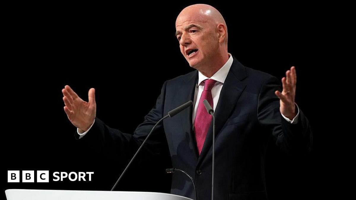 Players covering mouths during confrontations should be sent off - Infantino