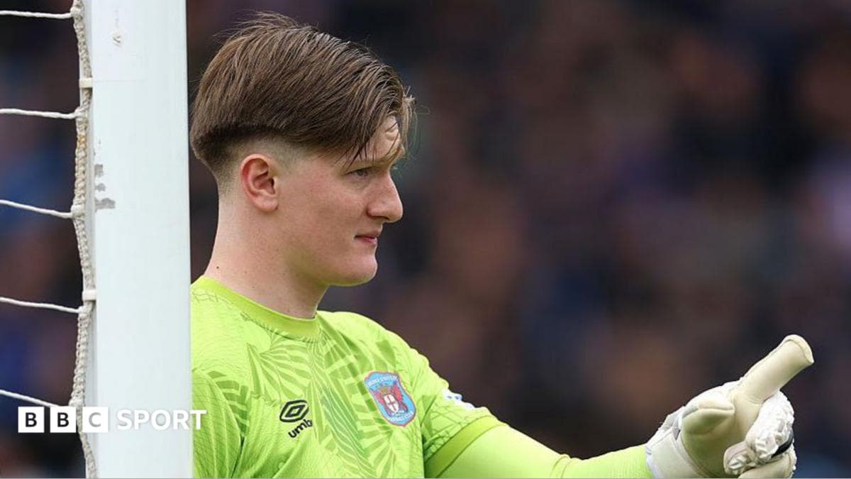 Cambridge sign goalkeeper Breeze from Carlisle