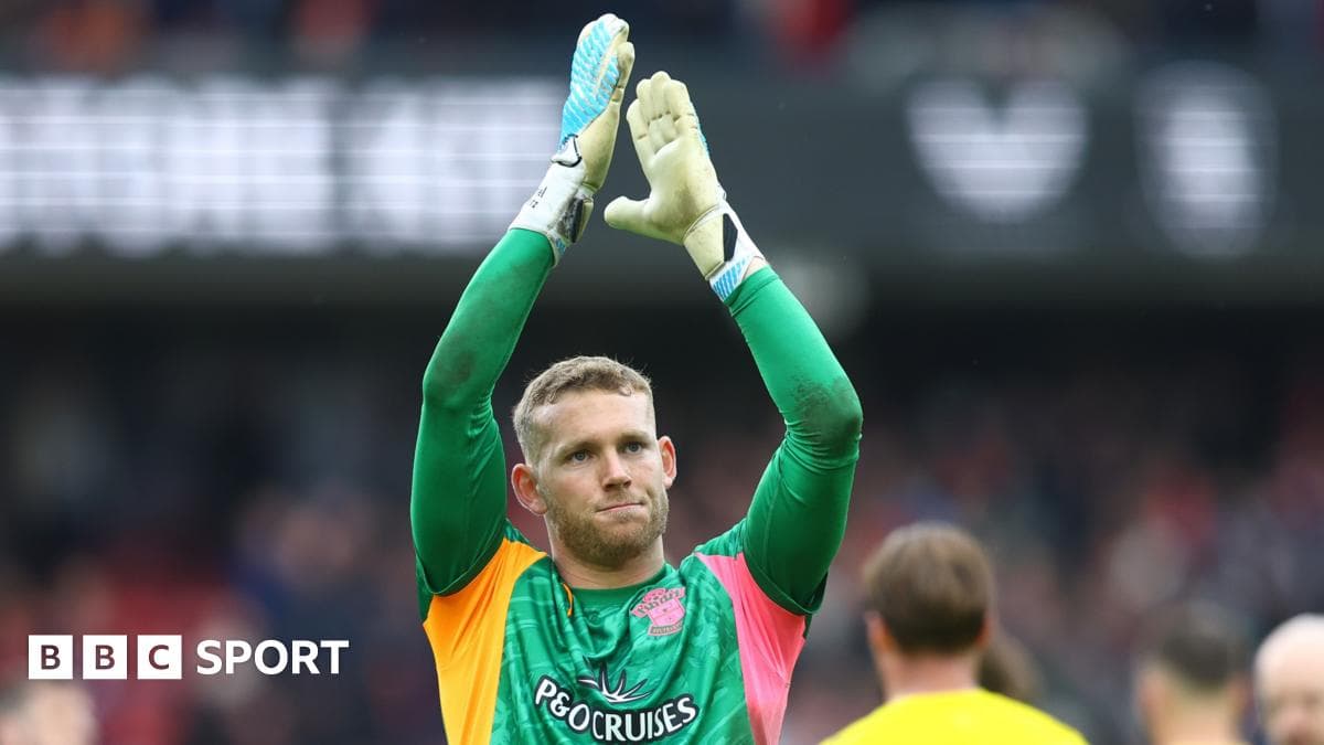 Southampton make Bayern keeper Peretz move permanent