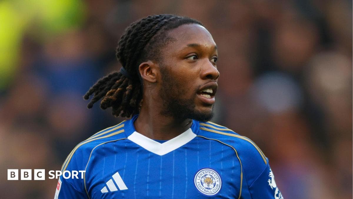 Wycombe sign former Leicester forward Thomas