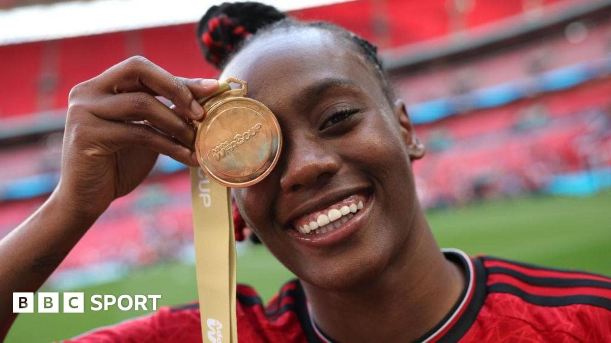 'When you're with me, you're not bored' - Malard bringing sunshine to Man Utd