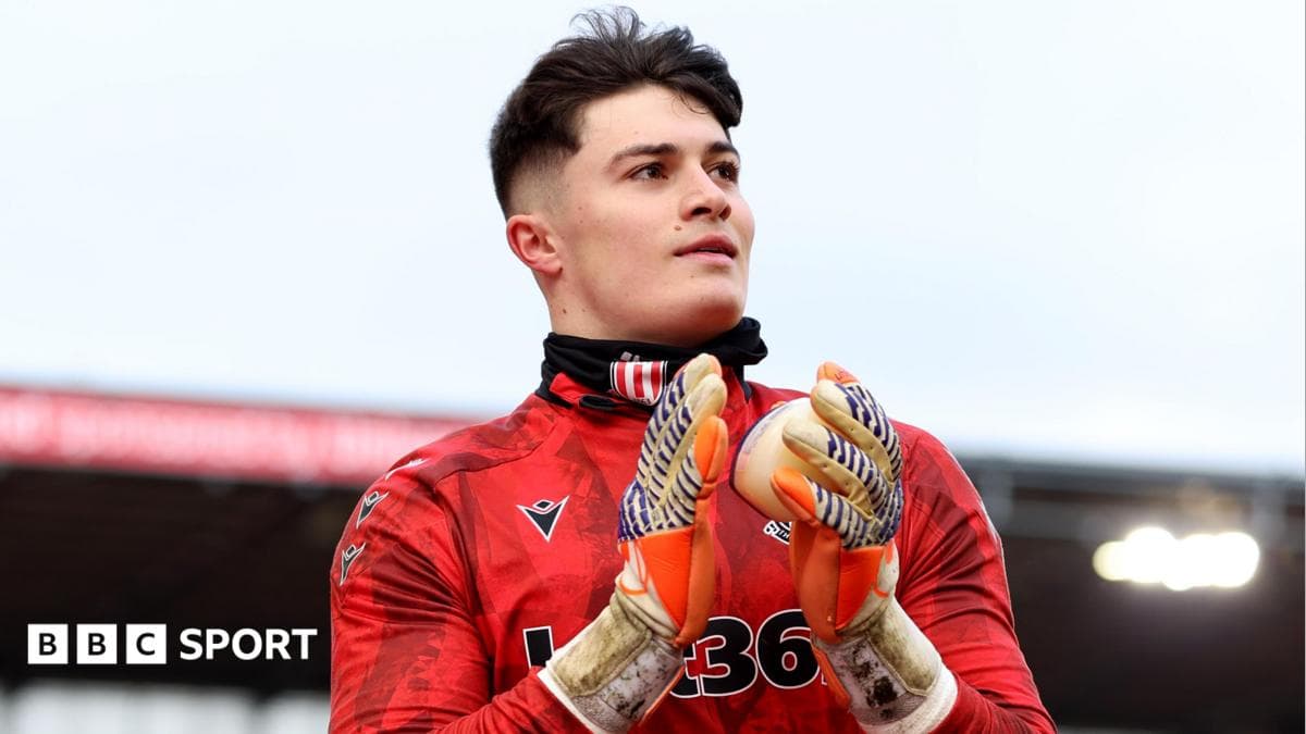 Doncaster sign Stoke goalkeeper Simkin on loan