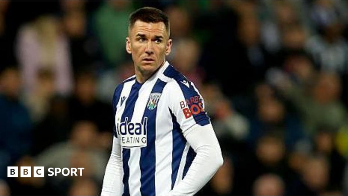 Bristol City sign West Brom midfielder Wallace