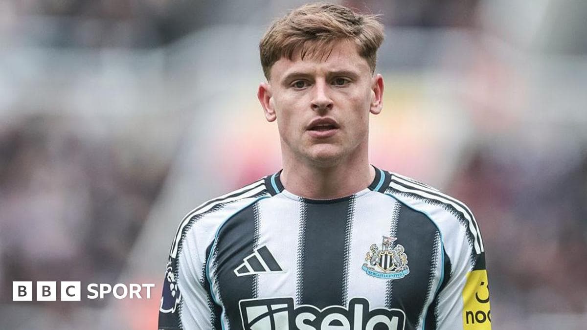 Newcastle's Barnes replaces Eze in England squad