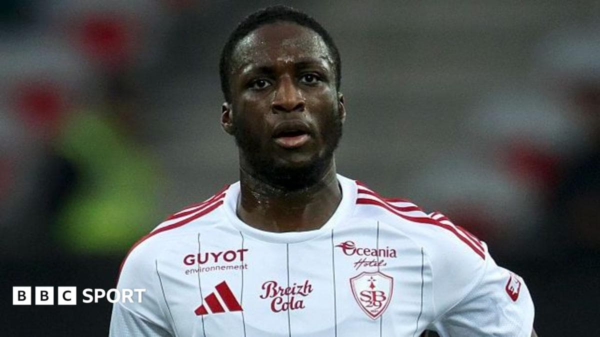 Watford sign Leicester's Mavididi and Coulibaly on loan