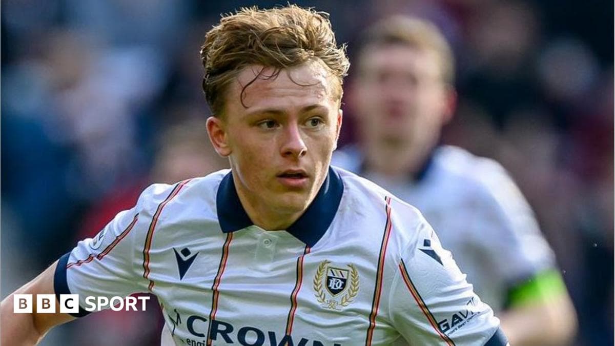 Stoke sign defender Graham from Dundee
