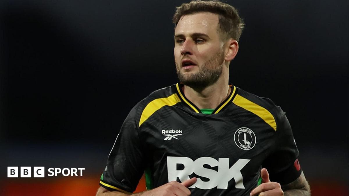 Bradford sign Charlton defender Gillesphey