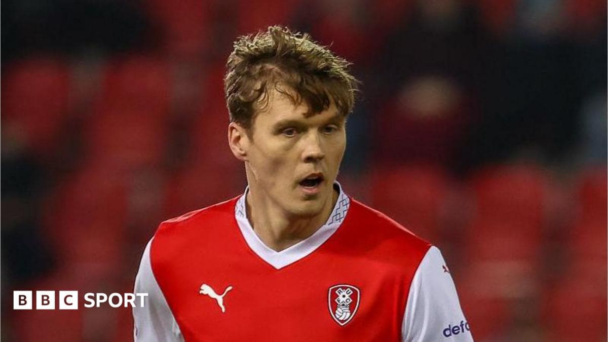 Colchester sign experienced defender Raggett