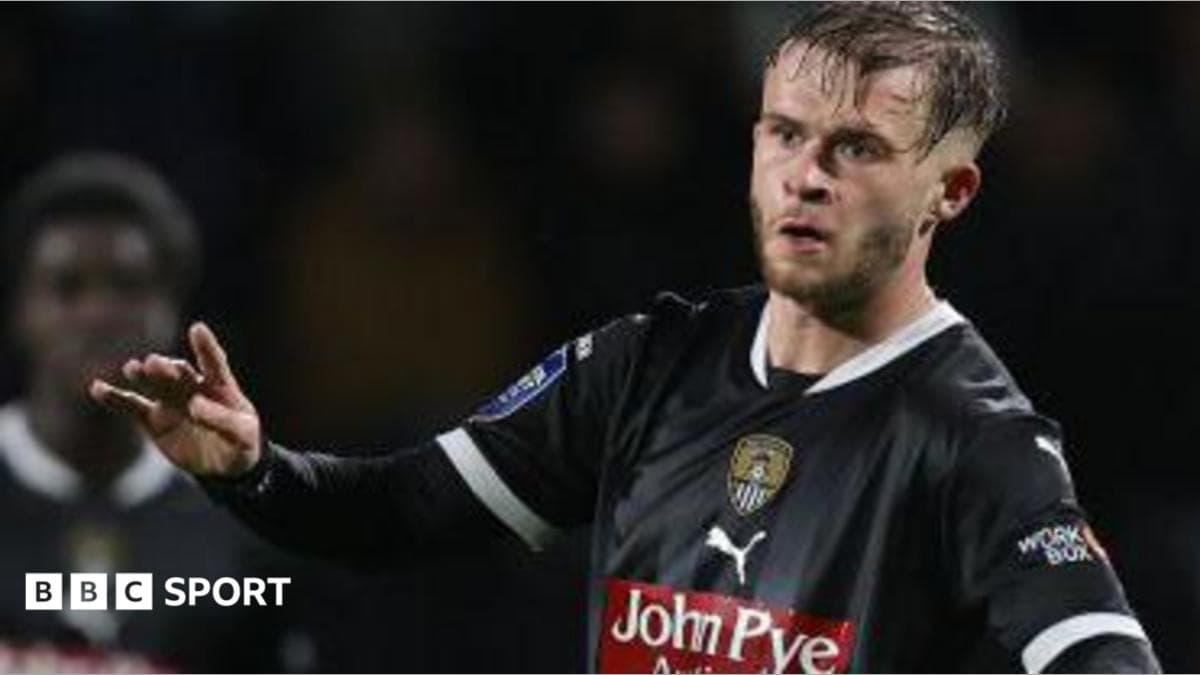 Grimsby sign Notts midfielder Reynolds on loan