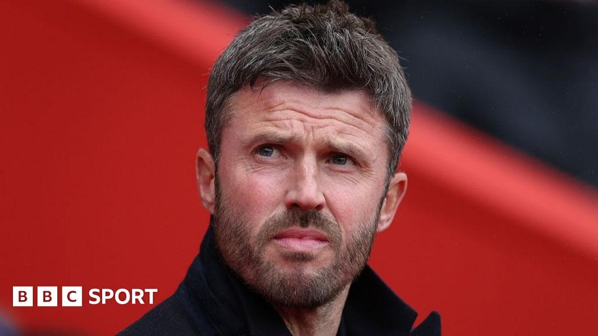 Carrick future to be decided 'pretty soon' amid contract talks
