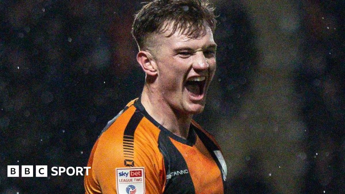 National League champions York sign Shelton