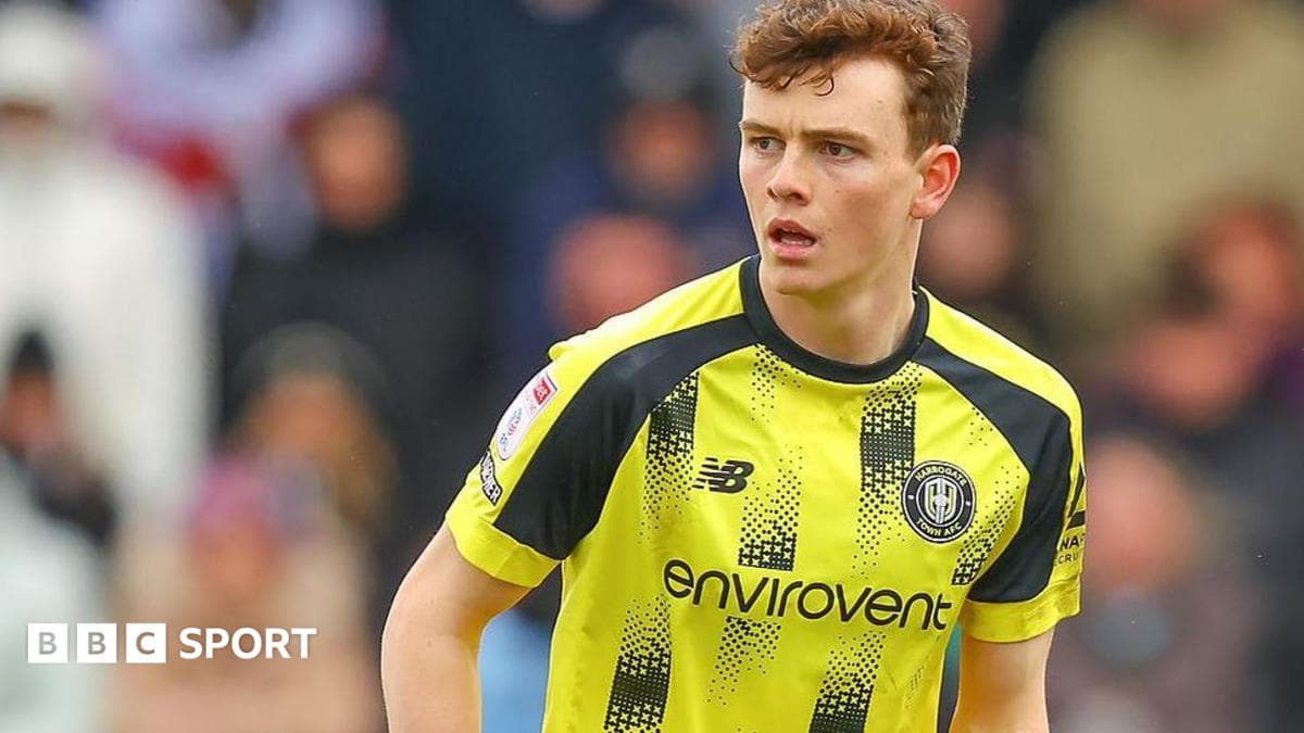 Tranmere bring in Slater and Conlon