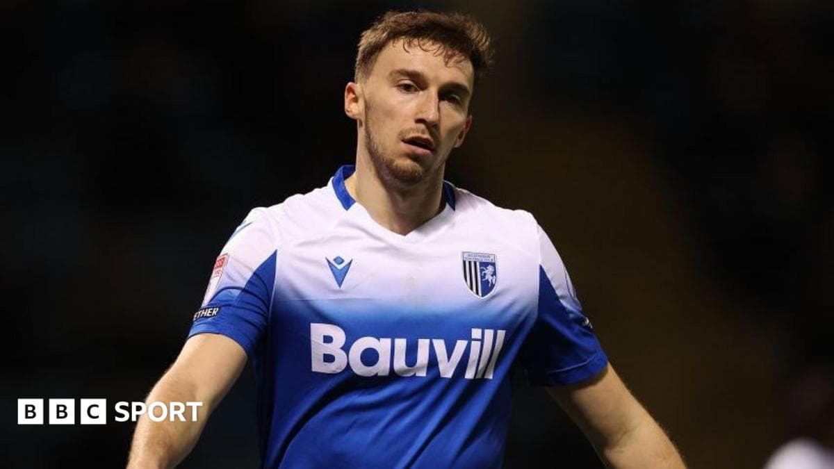 Reading sign defender Masterson on free transfer