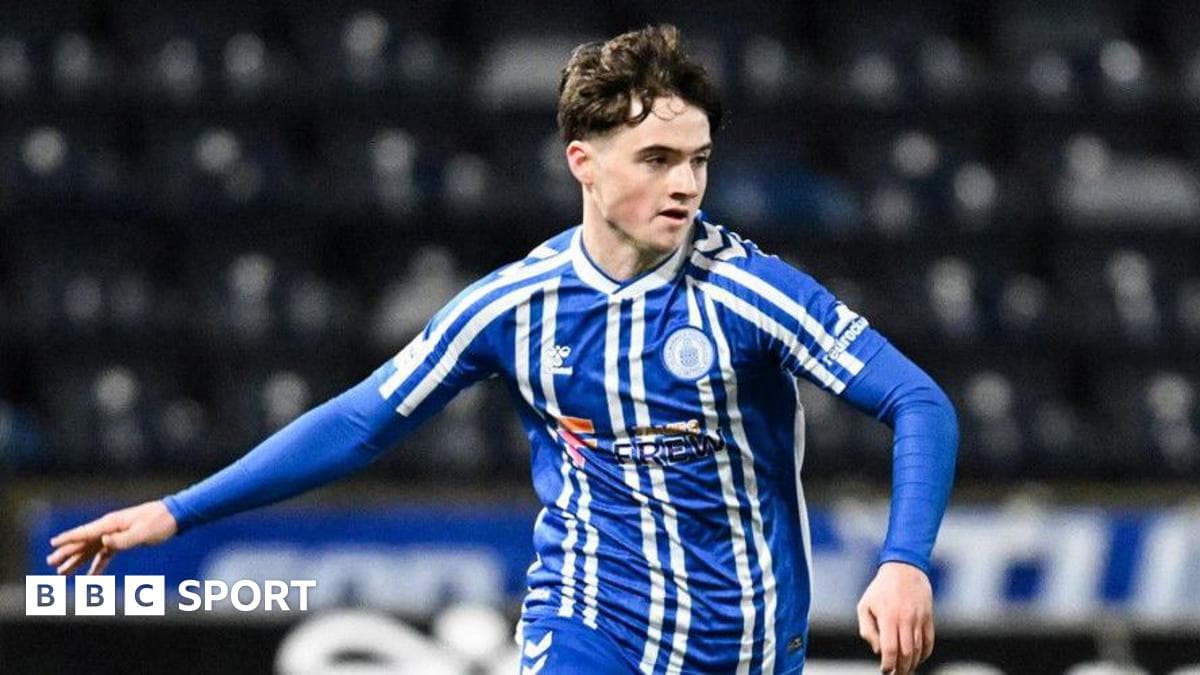 Teenager Curtis given maiden Scotland call-up