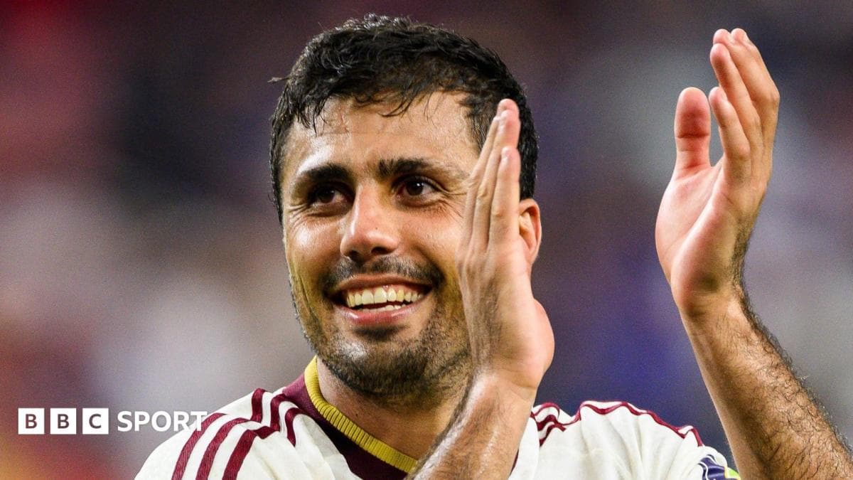 Barcelona agree £65m deal to sign Rodri from Man City
