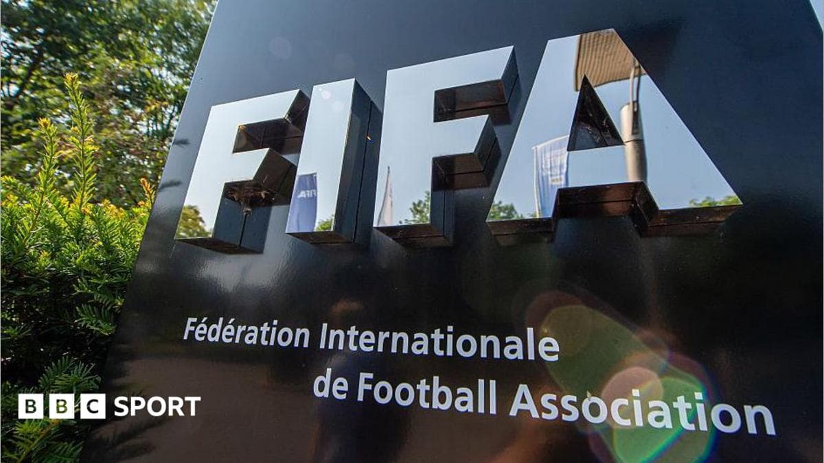 Fifa official leaves after Infantino plan criticism