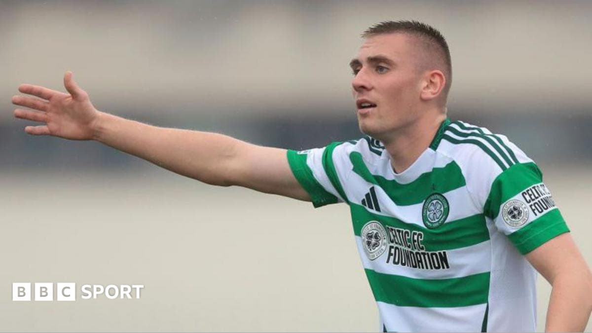 Crewe sign Ure and Stephenson on loan