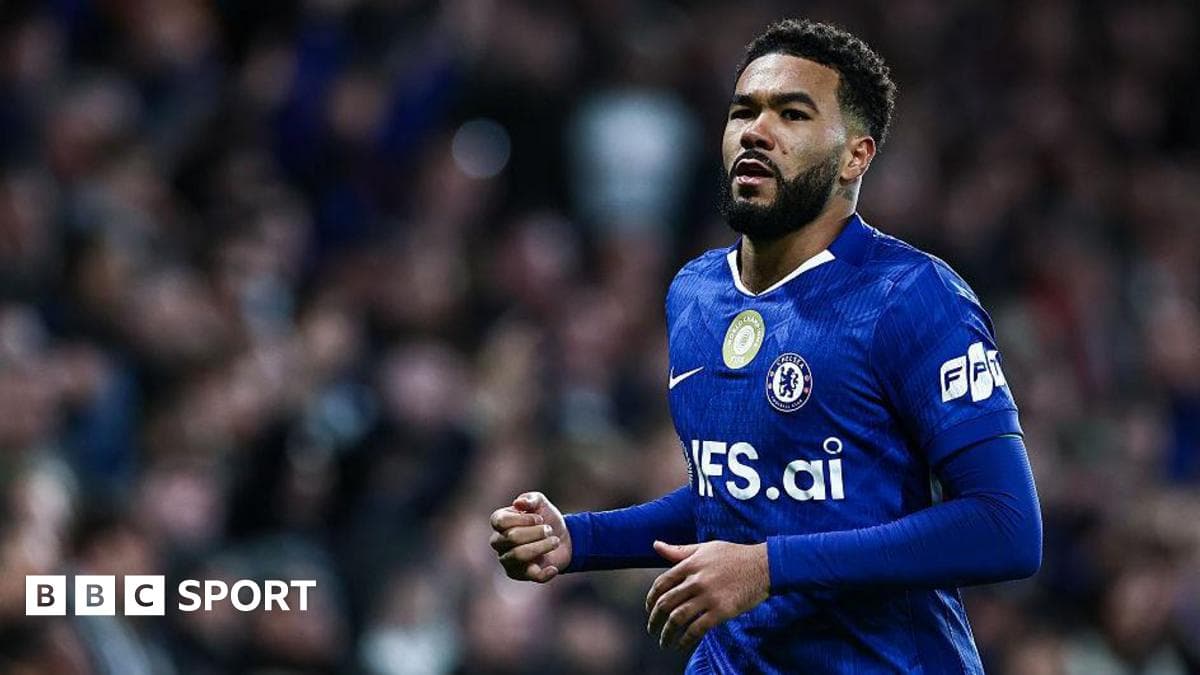 Chelsea's James could miss weeks with hamstring injury