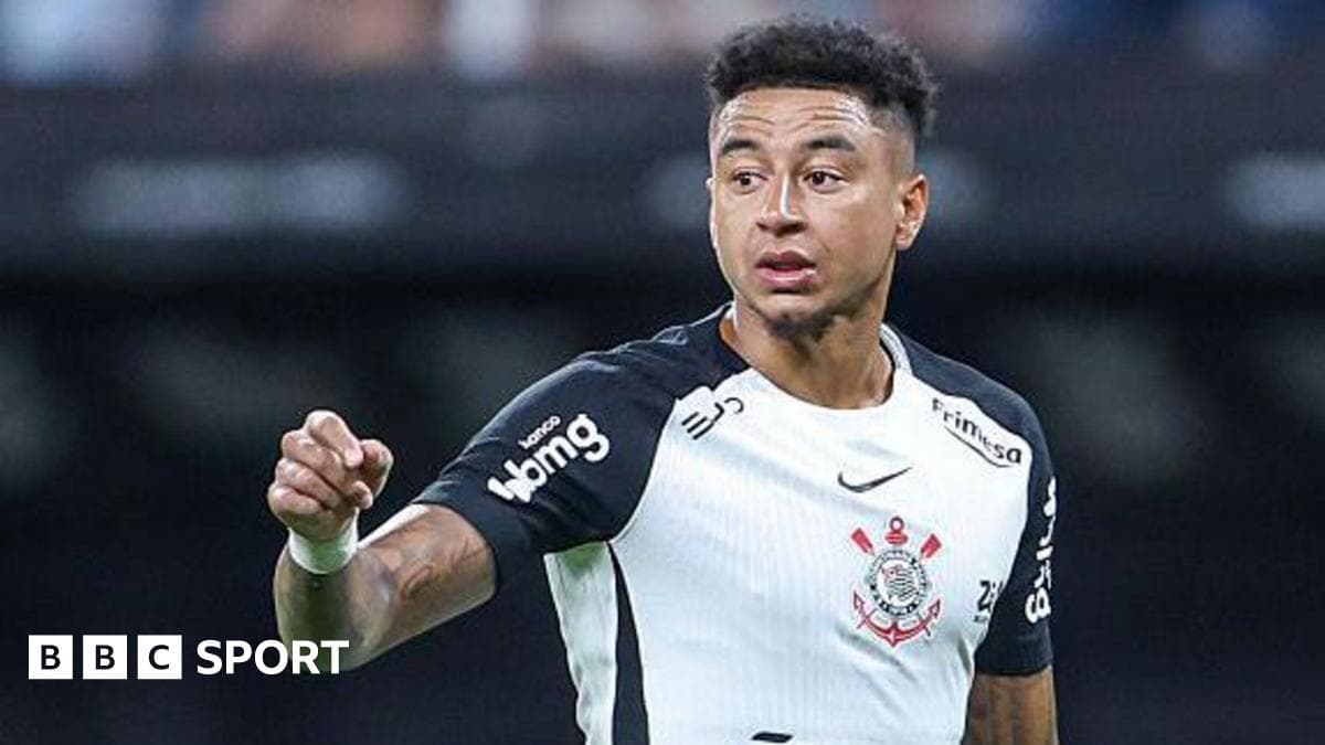 Lingard becomes first British scorer in Brazilian cup