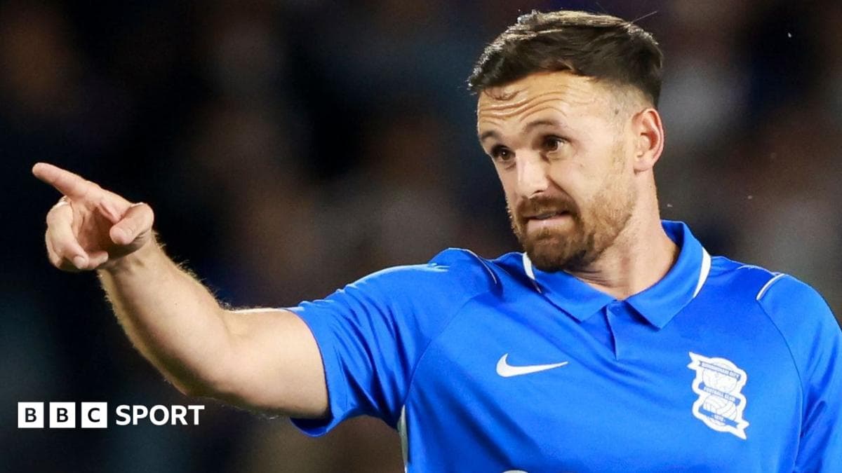 Struggling Derby sign experienced defender Robinson