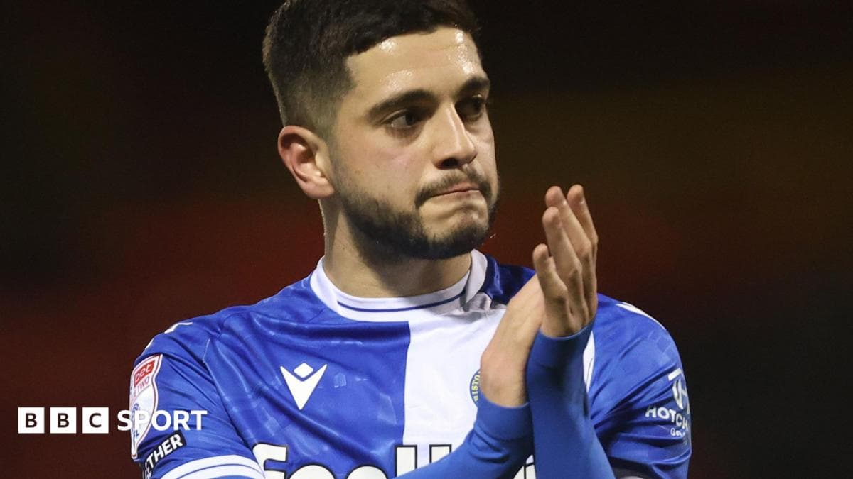 Chesterfield forwards Sotiriou and Koroma