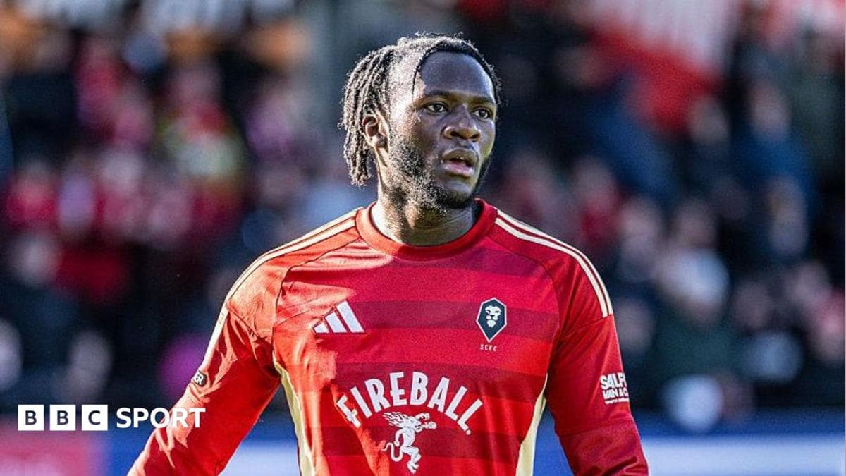Notts County sign Salford defender Longelo