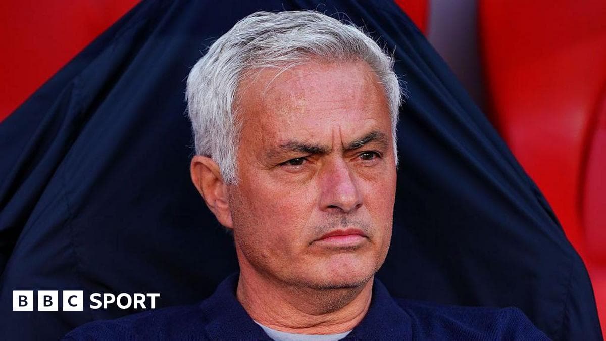 Mourinho's Benfica still unbeaten - but miss out on title