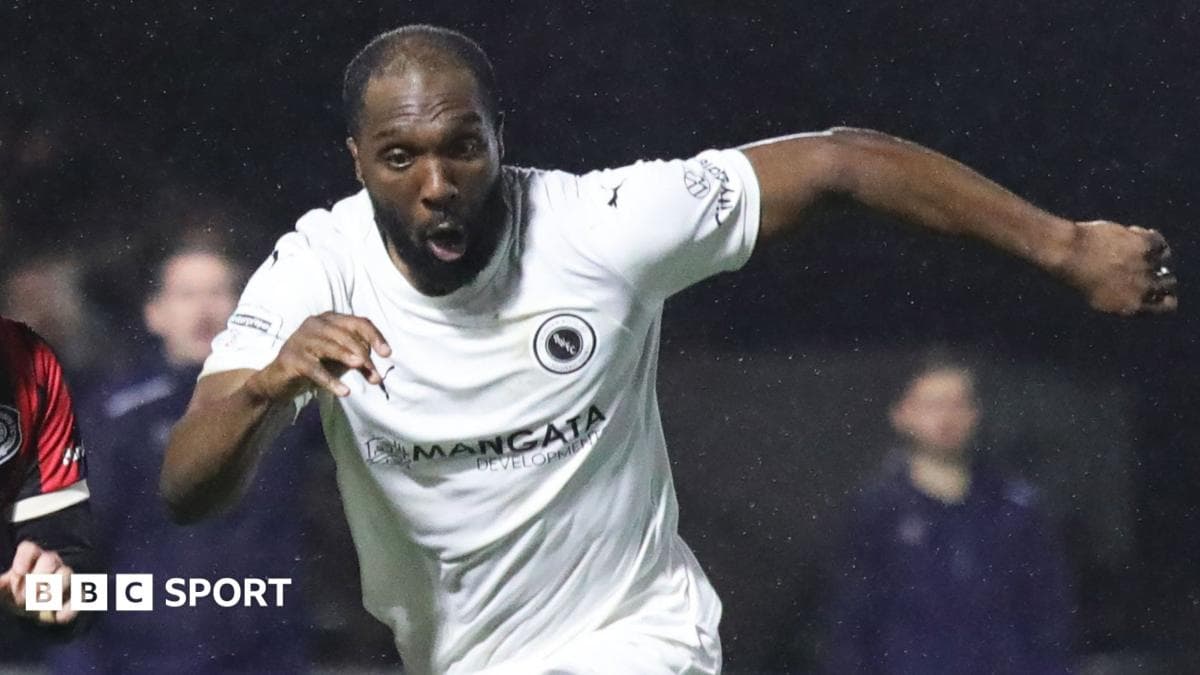 Long-serving Ilesanmi opts to leave Boreham Wood