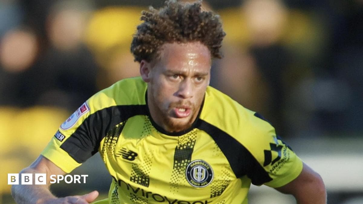 Crawley Town sign midfielder Duke-McKenna