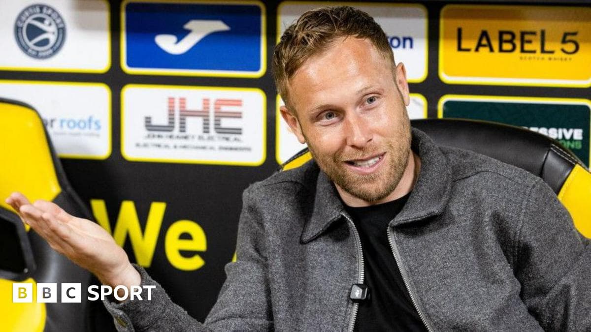 Arfield not throwing name in for Livingston job