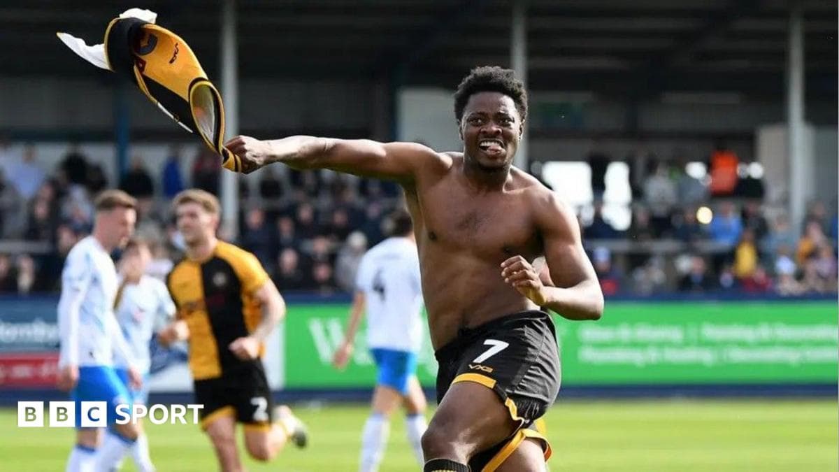 Bristol Rovers sign Newport forward Kamwa