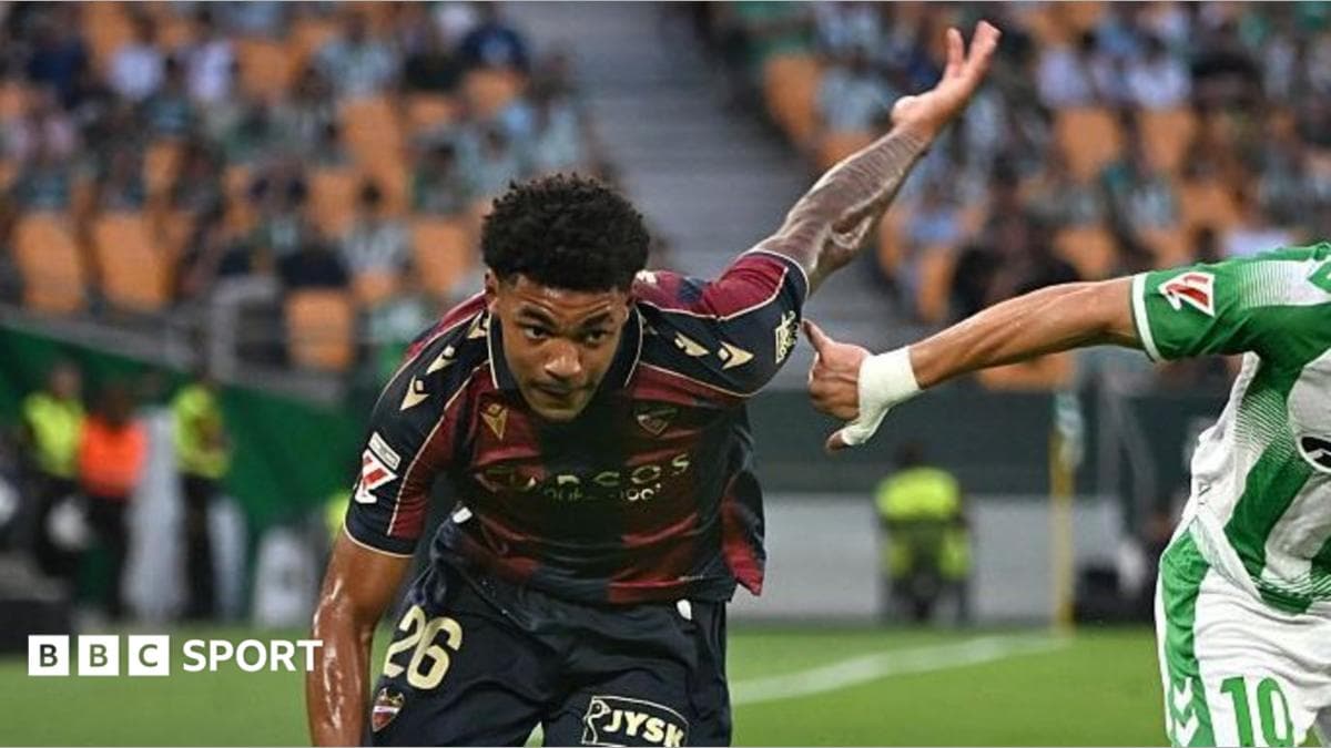West Brom sign Spanish winger Tunde from Levante