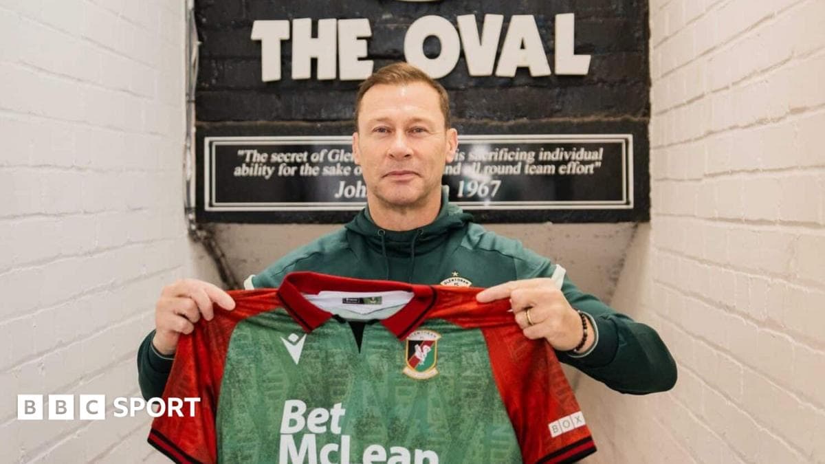 Everton legend Ferguson returns to management in Irish League