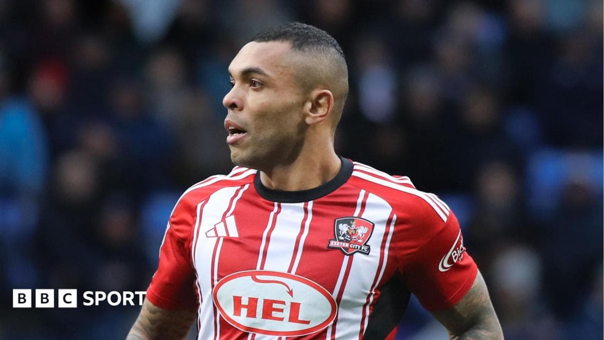 Northern Ireland forward Magennis joins Stevenage