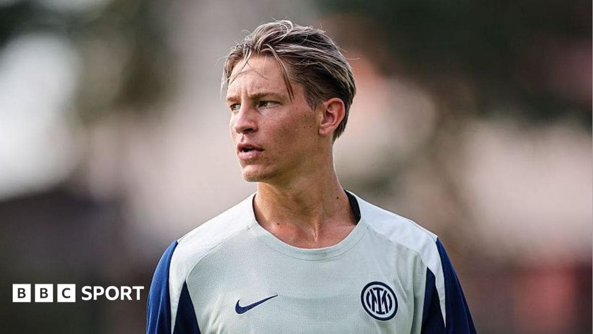 Leicester sign young Finnish defender Kangasniemi