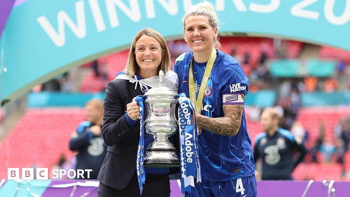 Bompastor says 'legend' Bright retires as a 'hero'