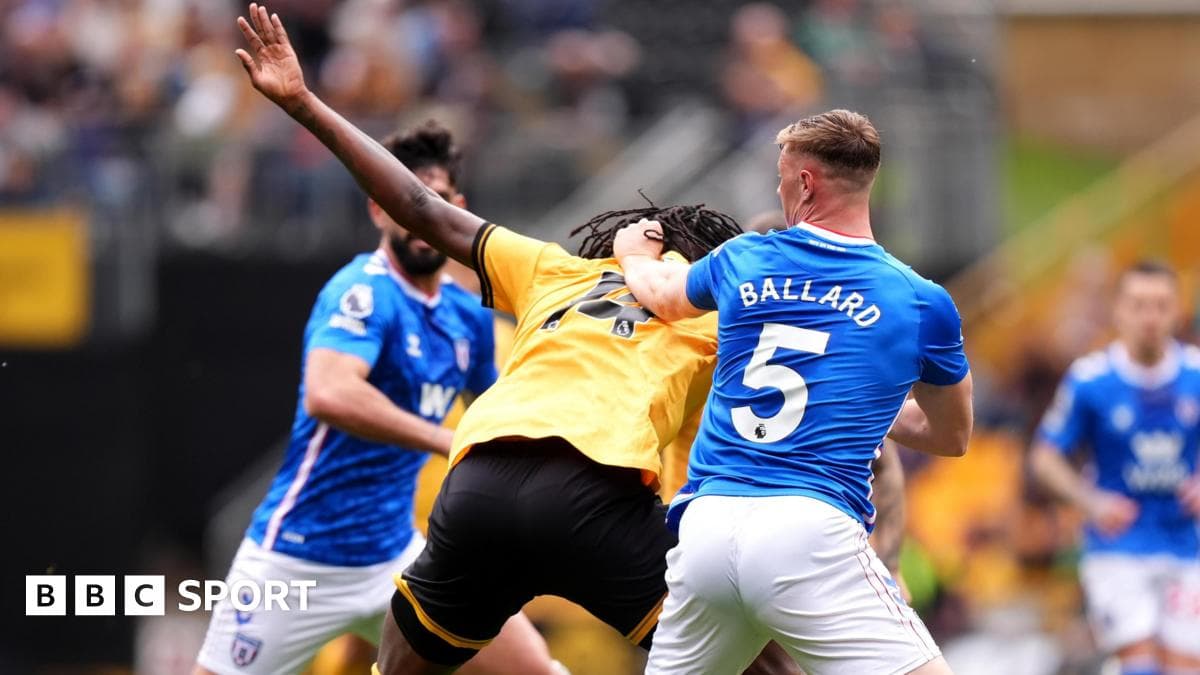 Three red cards for hair pulling in 2026 - is it time to change law?