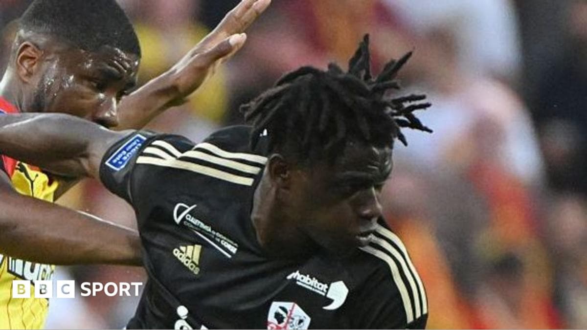 Barnsley sign Ivorian striker Toure