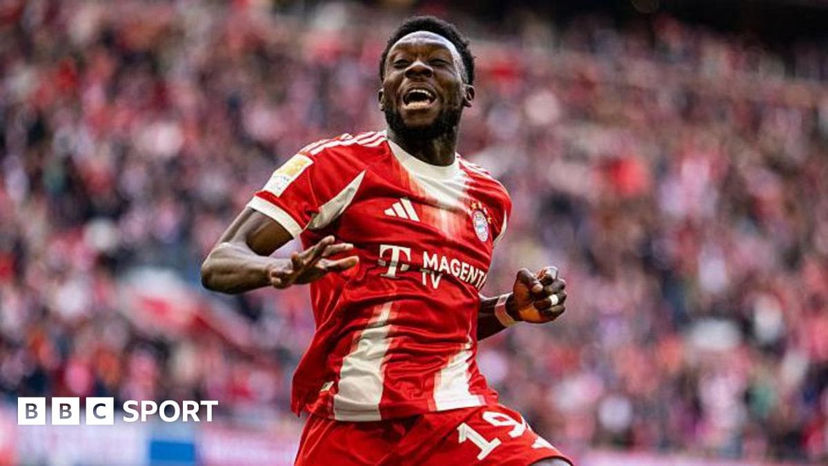 Davies in 'best ever' Canada squad for World Cup