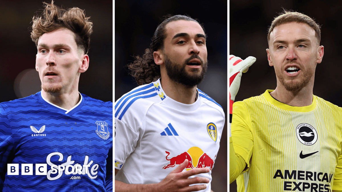 Garner, Calvert-Lewin and Steele in England squad